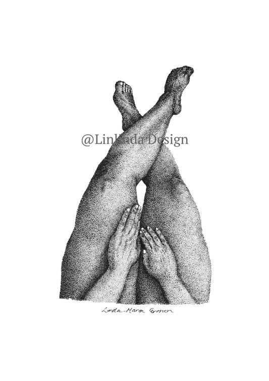Delicate vartalokuva sisustusjuliste printti A4 koossa.
Toteutus tussikynällä pistetekniikalla eli stipling tyylillä. Tulostettu paksulle julistepaperille.

21cm x 29,7cm